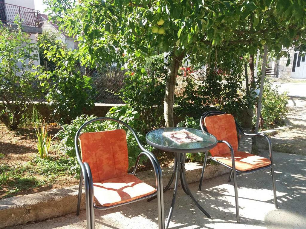 Guest House Konak Kod Danke Trebinje Kamer foto